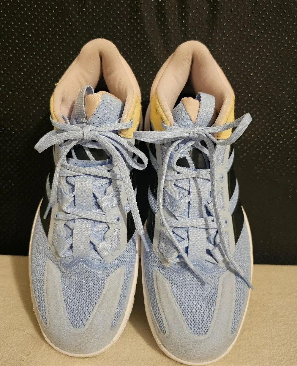 WORN ONCE EXELLENT LIKE NEW! ADIDAS Wmns Court Stabil Athletic Snikers SZ 9.5